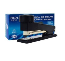 Engrapadora de Golpe, Media Tira, 25 Hojas, Grapas Estándar 24/6, Pilot