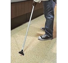 Raspador de Uso Ligero para Pisos de 4" con Mango de 48"