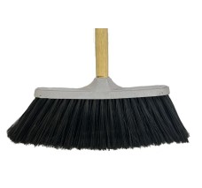 Escoba Negra de PVC con...