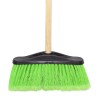 Escoba de Plástico de Cerdas Duras con Bastón de Madera